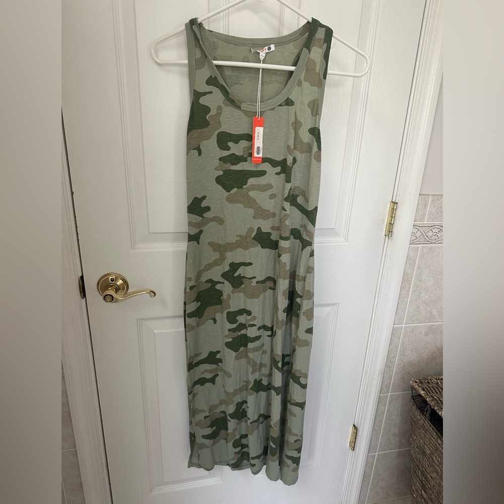 NWT Sundry MIDI Dress